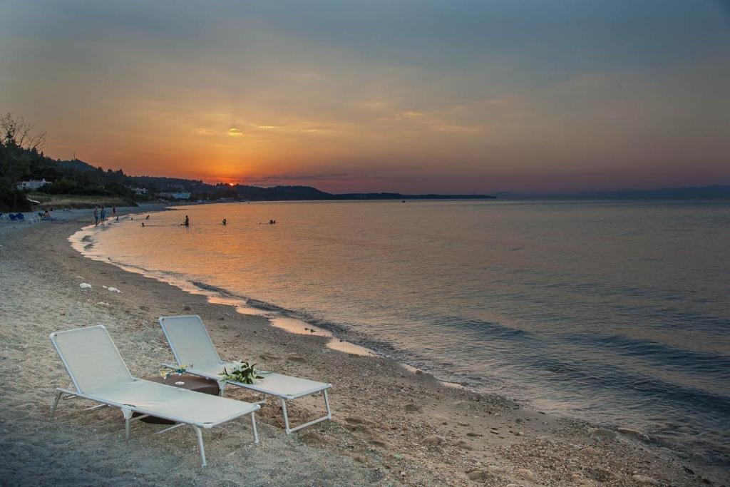 Sun Residence Exclusive Seaside Suites Поліхроно Екстер'єр фото